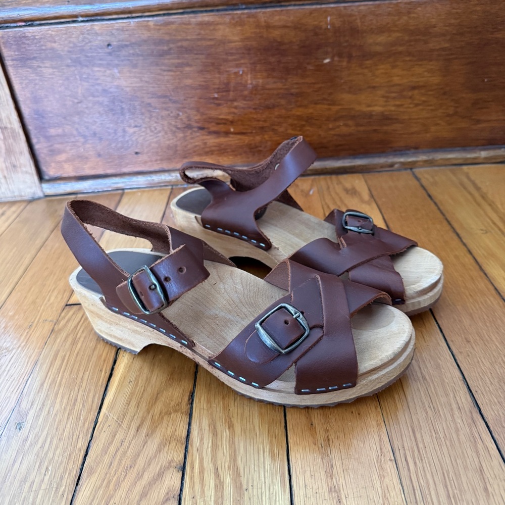 Mia Brown Leather Buckle Clogs with Wooden Platform - Picture 7 of 7